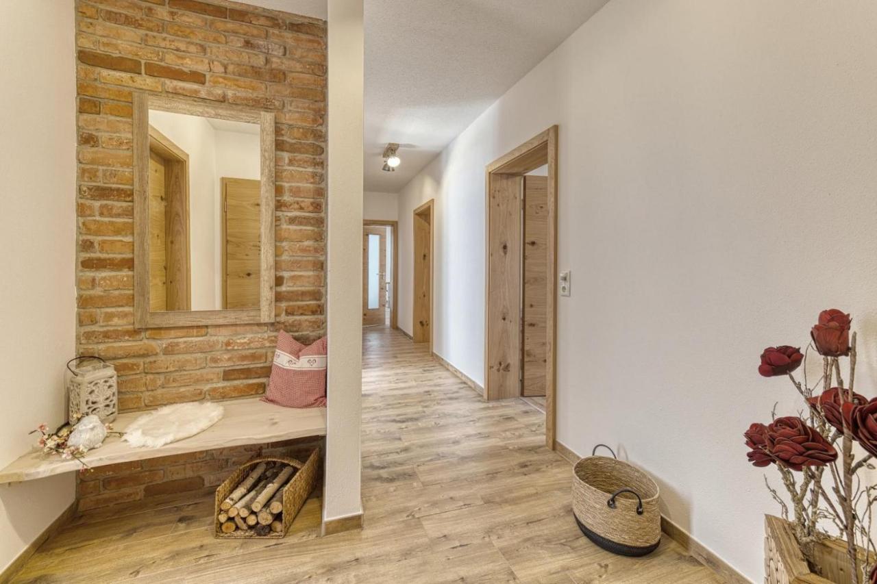 Pension Und Ferienchalets Zum Lebzelter フライウング エクステリア 写真