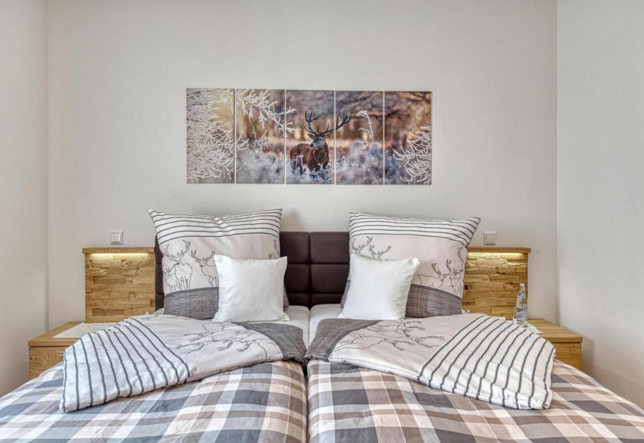 Pension Und Ferienchalets Zum Lebzelter フライウング エクステリア 写真