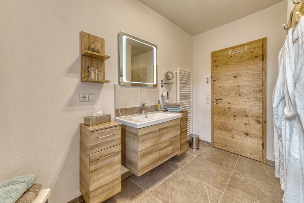 Pension Und Ferienchalets Zum Lebzelter フライウング エクステリア 写真
